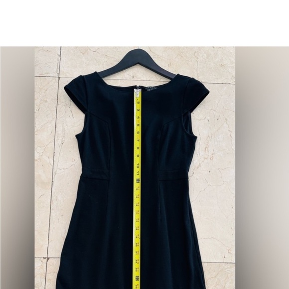 Theory Elegant Black Cap Sleeve Dress Size 8 - Picture 7 of 8